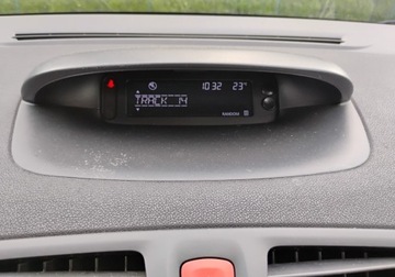 Renault Megane III Hatchback 1.5 dCi FAP 90KM 2011 Renault Megane 2011r, 1.5 DCI. Uszkodzony tyl. Jezdzi. 1.5 Diesel 90KM, zdjęcie 15