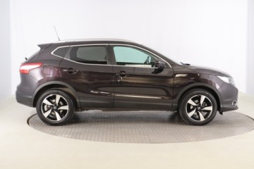 Nissan Qashqai II Crossover 1.6 DIG-T 163KM 2016 Nissan Qashqai 1.6 DIG-T, Salon Polska, zdjęcie 5