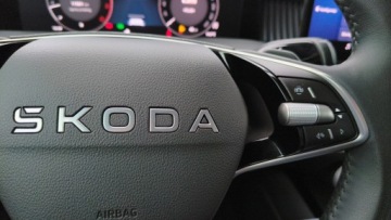 Skoda Superb IV Liftback 2.0 TSI 204KM 2025 Skoda Superb 2,0TSI 204KM ACC Hak L&amp;K Kamera Canto, zdjęcie 19