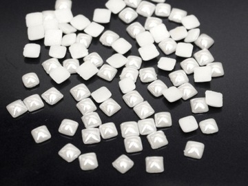 33 hot fix TERMO dżety perły 4mm 40szt białe