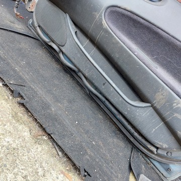 HONDA PRELUDE DVEŘE PRAVÉ PŘEDNÍ