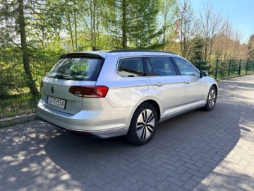 Volkswagen Passat B8 Variant Facelifting 2.0 TDI SCR 150KM 2021 VW Passat B8 Lift Kombi 2.0D Automat, zdjęcie 4