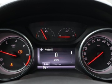 Opel Astra J GTC 1.6 CDTI Ecotec 110KM 2015 Opel Astra 1.6 CDTI, Navi, Klima, Tempomat, zdjęcie 10