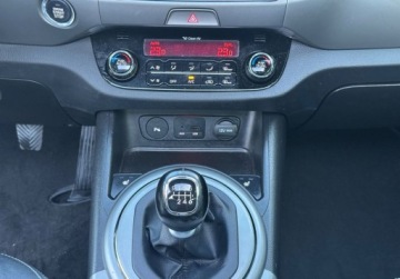 Kia Sportage III SUV Facelifting 1.6 GDI 135KM 2014 Kia Sportage 1.6 BiXenon Pano Navi Key-less Skora Kamera Bezwypadkowy, zdjęcie 23