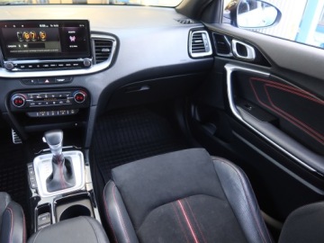 Kia Proceed Shooting Brake 1.6 T-GDI 204KM 2021 Kia ProCeed GT 1.6 T-GDI, Salon Polska, zdjęcie 7