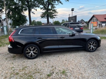 Volvo V60 II  Kombi Facelifting 2.0 B4 B 197KM 2023 Volvo V60 B-4 CORE SALON POLSKA ASYSTENTY F-RA VAT 23 2.0 Benzyna, zdjęcie 27