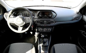 Fiat Tipo II Station Wagon Facelifting 1.0 T3 Turbo 100KM 2020 Fiat Tipo Niski przebieg Gwarancja 12 miesiecy od RIA Benzyna 100KM, zdjęcie 16