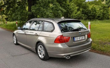 BMW Seria 3 E90-91-92-93 Touring E91 2.0 320d EfficientDynamics 163KM 2012 BMW Seria 3 2,0D 2012 r. Lift iDrive Navi 2.0 Diesel 163KM, zdjęcie 2
