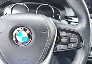 BMW Seria 5 G30-G31 Limuzyna 518d 150KM 2018 BMW Seria 5 BMW Seria 5 518d Sport Line 2.0 Diesel 150KM, zdjęcie 16