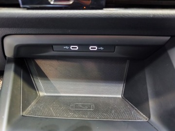 Volkswagen Golf VIII Hatchback 2.0 TDI SCR 150KM 2021 Volkswagen Golf VIII 2.0 TDI 150 KM, Automat, ACC, systent pasa, VC, zdjęcie 13