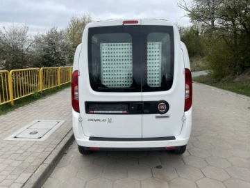 Fiat Doblo IV 1.6 MultiJet 120KM 2021 Fiat Doblo 1.6 Diesel 120KM Dla Niepełnosprawnych, zdjęcie 4