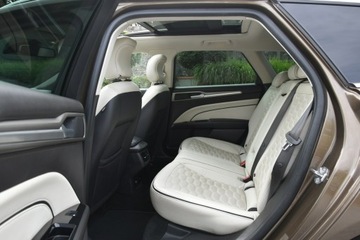 Ford Mondeo V Kombi 2.0 TDCi 180KM 2016 Ford Mondeo Vignale 2.0TDCi 180KM Automat 2016r., zdjęcie 15