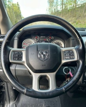 Dodge Ram IV 5.7 V8 390KM 2018 Dodge RAM Dodge RAM 5.7 4x4 5.7 Benzyna 390KM, zdjęcie 8