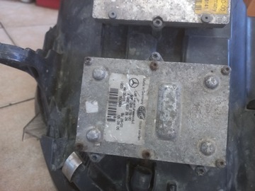 MERCEDES E TŘÍDA W211 SVĚTLO PŘEDNÍ LEVÝ XENON EVROPA