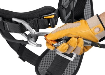 Привязь Petzl Astro Bod Fast European 0