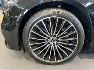 Mercedes Klasa E W214 Sedan 2.0 220d 197KM 2025 E Klasa 220 d 4-Matic AMG 2.0 197KM 2025, zdjęcie 3