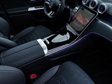 Mercedes GLC C254/X254 Coupe 2.0 220d 197KM 2026 MERCEDES-BENZ GLC 220 d 4-Matic AMG Line 2.0(197KM) 2026, zdjęcie 9