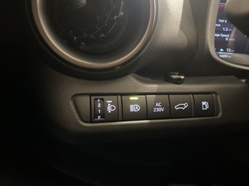 Toyota C-HR II SUV Plug-In 2.0 Hybrid Dynamic Force Plug-in  223KM 2024 Toyota C-HR 2.0 PHEV Executive Toyota C-HR 2.0 Exe, zdjęcie 17