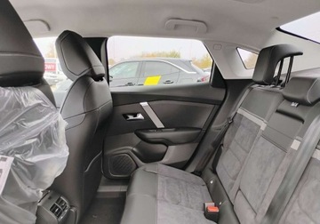 Citroen 2024 Citroen C4X C4 X 1.2 PureTech Max SS EAT8 1.2 Benzyna 131KM, zdjęcie 14