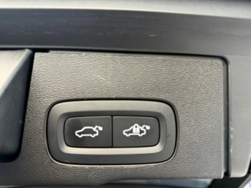 Volvo XC60 II Crossover Plug-In Facelifting 2.0 T8 455KM 2023 Volvo XC 60 INSCRIPTION panorama ful led, zdjęcie 9
