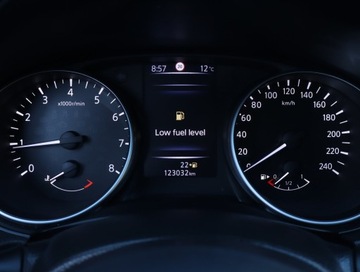 Nissan Qashqai II Crossover Facelifting 1.3 DIG-T  160KM 2018 Nissan Qashqai 1.3 DIG-T, Salon Polska, zdjęcie 10