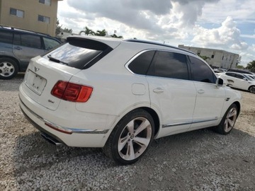 Bentley Bentayga 2020 Bentley Bentayga 2020 3.0l 3.0 Hybryda 443KM, zdjęcie 3