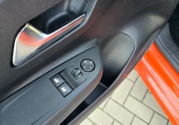 Opel Corsa F Hatchback 5d 1.2 Turbo 100KM 2021 Opel Corsa 1,2 Benzyna 101 KM GWARANCJA Zamiana Zarejestrowany 1.2 Benzyna, zdjęcie 23