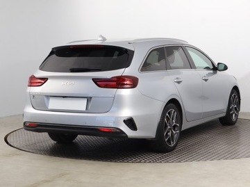 Kia Ceed III Kombi Facelifting 1.5 T-GDI 160KM 2022 Kia Ceed 1.5 T-GDI, Salon Polska, Serwis ASO, zdjęcie 4
