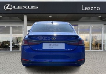 Lexus ES VII (XV70) Sedan Facelifting 300h 218KM 2023 Lexus ES 300h F Sport Design VAT 23 Salon PL Lexus Mikolajczak Leszno, zdjęcie 7