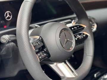 Mercedes CLA C118/X118 Coupe Facelifting 2.0 220 190KM 2025 MERCEDES-BENZ CLA 220 4-Matic AMG Line 2.0 (190KM) 2025, zdjęcie 7