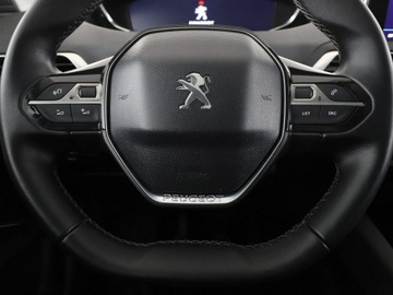 Peugeot 3008 II Crossover 1.2 PureTech 130KM 2017 Peugeot 3008 Navi Klimatyzacja Czujniki parkowania, zdjęcie 20