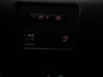 Nissan Micra V 1.0 IG-T 92KM 2022 Nissan Micra Klimatyzacja Czujniki parkowania, zdjęcie 30