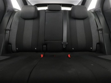 Peugeot 3008 II Crossover Facelifting  1.5 BlueHDi 130KM 2021 Peugeot 3008 FV23% navi virtual kamera tempomat, zdjęcie 17