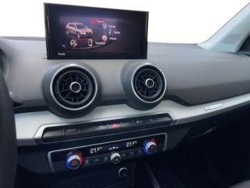 Audi Q2 SUV Facelifting 1.5 35 TFSI 150KM 2023 Audi Q2 S Tronic Apple CarPlay Android Auto Kamera Tempomat Gwarancja 2028, zdjęcie 14