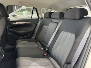 Mazda 6 III Sport Kombi Facelifting 2018 2.0 Skyactiv-G 165KM 2022 Mazda 6 SkyJoy Kamera 360 LED CarPlay Nawigacja HUD 2.0 165KM, zdjęcie 11