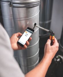 Testo 405i — термоанемометр, совместимый со смартфоном SmartSonda, 24 месяца