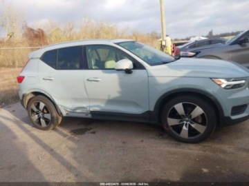 Volvo XC40 Crossover 2.0 T5 247KM 2019 Volvo XC 40 2019 r., 2,0L T5 MOMENTUM 2.0 Benzyna 247KM, zdjęcie 13