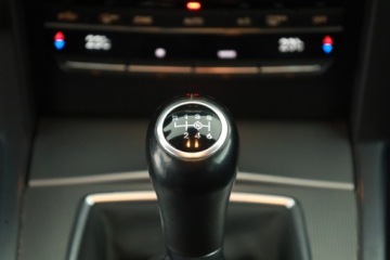 Mercedes Klasa E W212 Kombi Facelifting 220 CDI 170KM 2016 Mercedes E E 220 BlueTEC, 167 KM, Skóra, Navi, zdjęcie 15