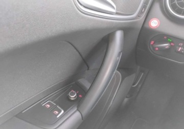 Audi A1 I Sportback 5d Facelifting 1.4 TDI ultra 90KM 2016 Audi a1 2016r, 1.4 TDI. Lekko uszkodzony prawy bok. Jezdzi. 1.4 Diesel, zdjęcie 10