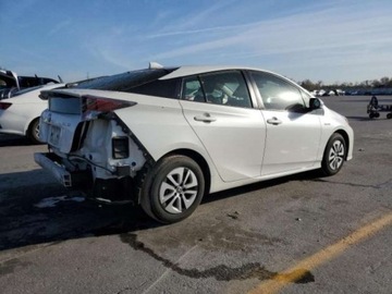 Toyota Prius IV Hatchback 1.8 Hybrid 122KM 2018 Toyota Prius 2018, 1.8L, TWO, uszkodzony tyl, zdjęcie 2