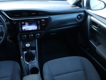 Toyota Corolla XI Sedan Facelifting 1,6 Valvematic 132KM 2018 Toyota Corolla 1.6 Valvematic, Salon Polska, zdjęcie 7