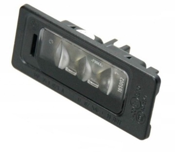 LAMPKA TABLICY REJESTRACYJNEJ VW GOLF VII 7 12-