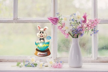 NAKLEJKA WIELKANOCNA NA OKNO ZAJĄCZEK ŚMIESZEK 05A