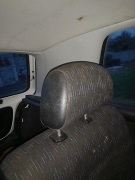 PODHLAVNÍKY ZADNÍ 2 KS VW GOLF III 96R HATCHBACK