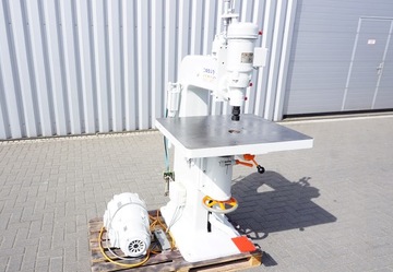 FREZARKA GÓRNO-WRZECIONOWA ALDINGER silnik: 2,2kW blat: 690x740mm