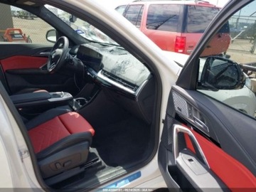 BMW X1 U11 2023 BMW X1 XDRIVE28I 2023, od ubezpieczalni 2.0 Benzyna 241KM, zdjęcie 6