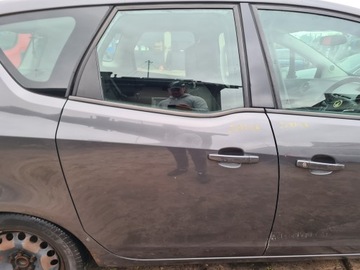 DRZWI PRAWE TYLNE OPEL MERIVA B Z177