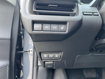 Toyota Prius V (XW60) 2.0  Hybrid Dynamic Force Plug-in 223KM 2023 Toyota Prius Plug-in Hybrid Executive V (2023-), zdjęcie 15