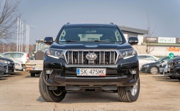 Toyota Land Cruiser VI MPV Faceliting 2.8 D-4D 177KM 2017 Toyota Land Cruiser Toyota Land Cruiser VI 2.8 D4D 4X4 177KM SALON POLSKA, zdjęcie 2