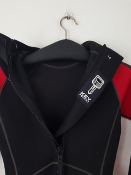 НЕОПРЕНОВАЯ ПЕНА SURF FUN РАЗМЕР S\M